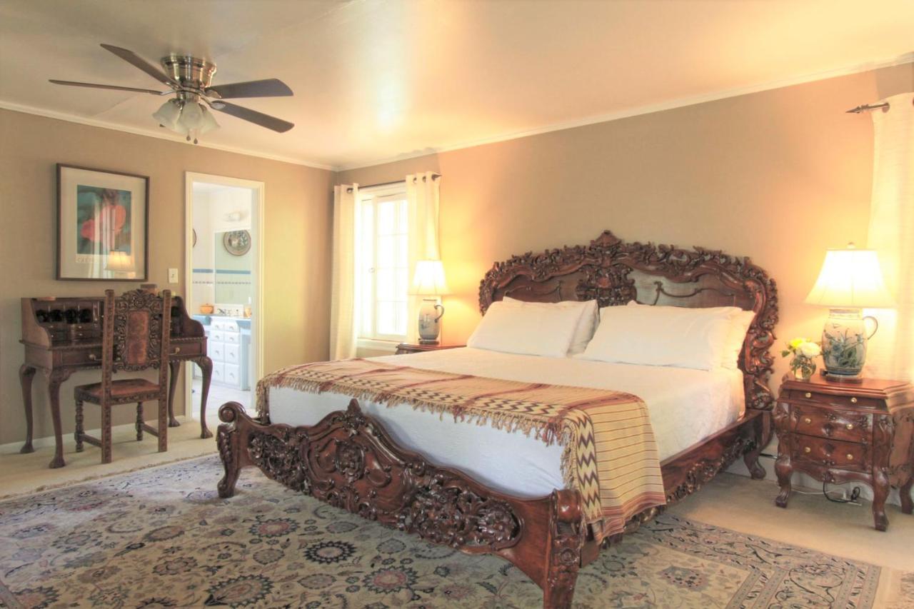 Casa Blanca Inn And Suites Фармингтон Экстерьер фото