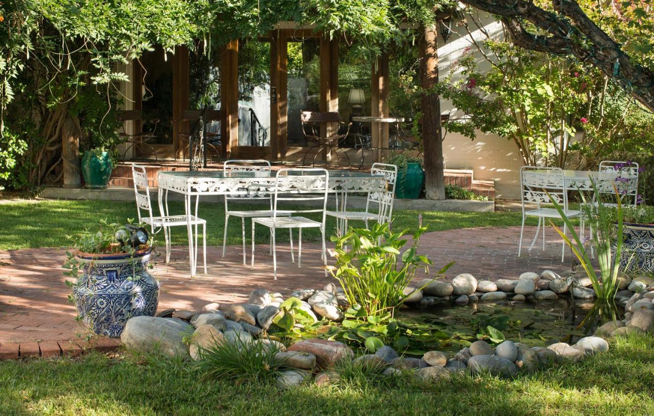 Casa Blanca Inn And Suites Фармингтон Экстерьер фото