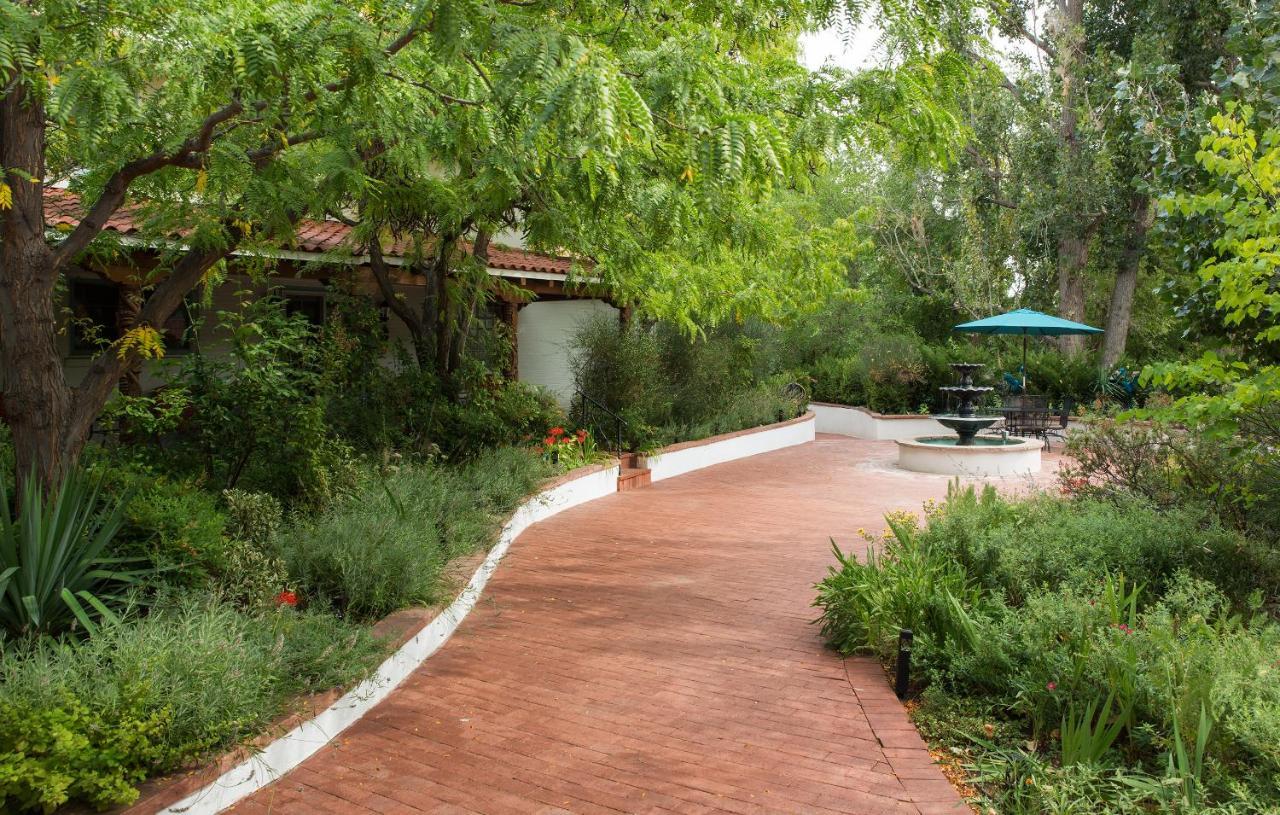 Casa Blanca Inn And Suites Фармингтон Экстерьер фото