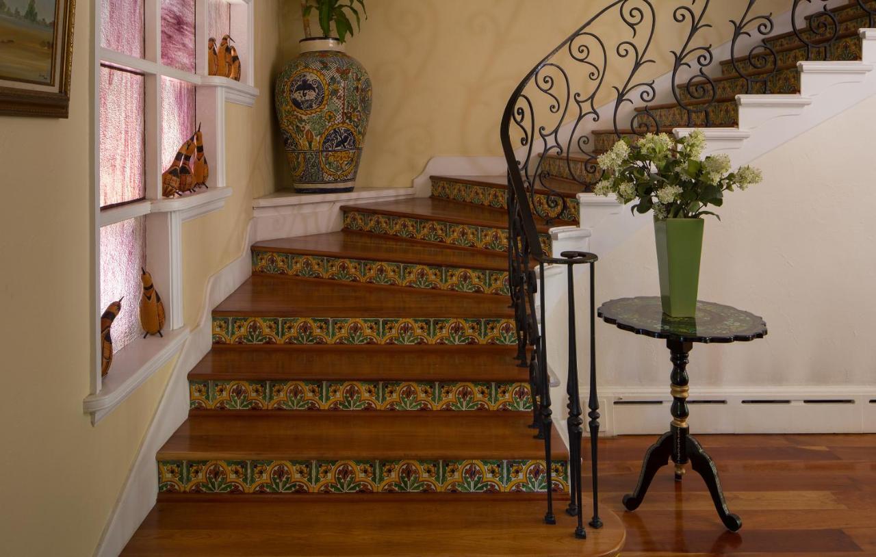 Casa Blanca Inn And Suites Фармингтон Экстерьер фото